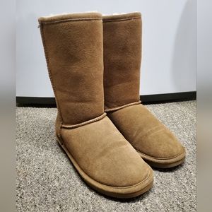 Bearpaw Suede Wool Lined Boots Size 9